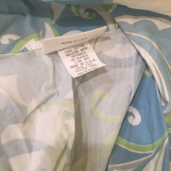 🎁❤️ Brand new Robe. - Picture 2 of 4